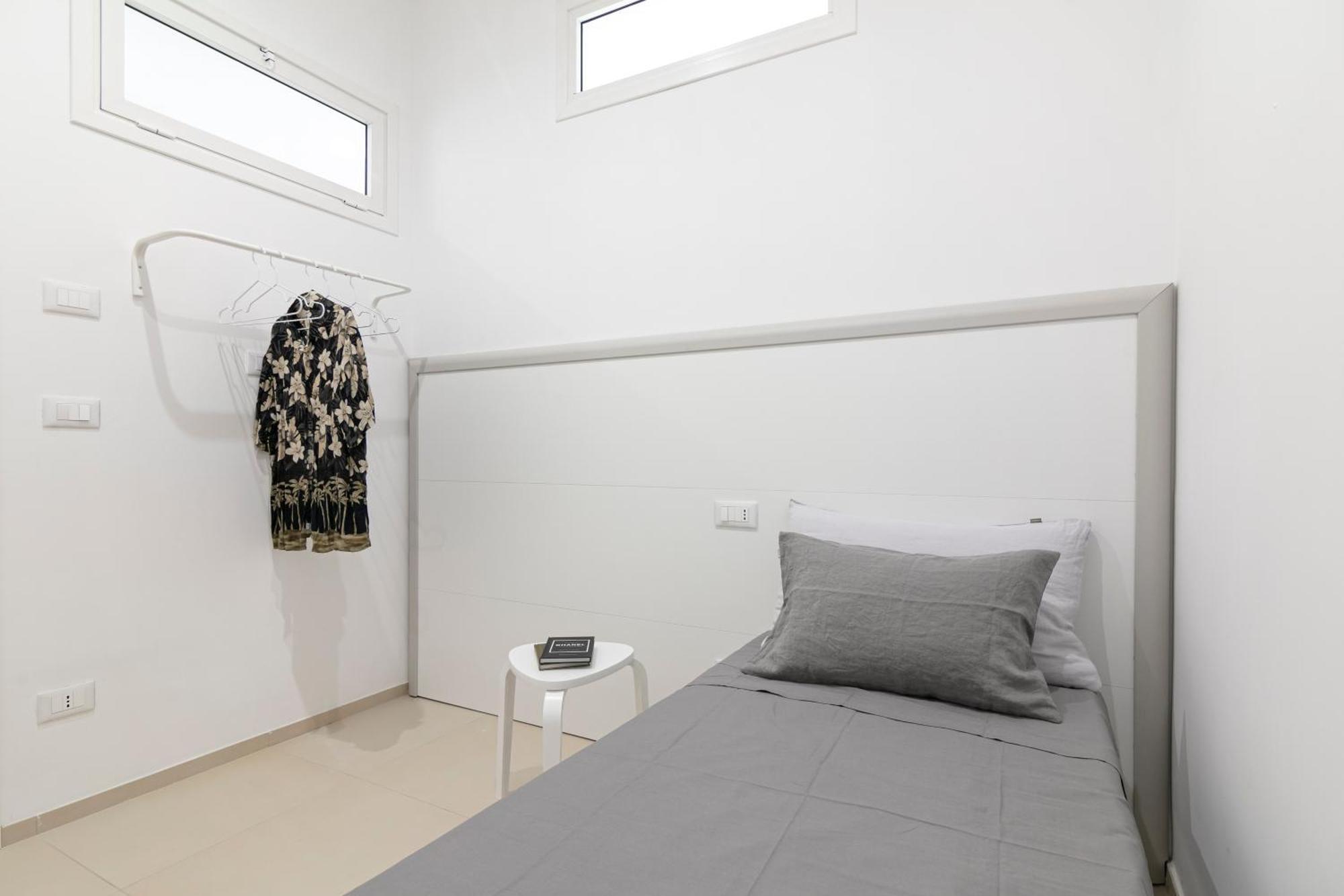 Stellaris Apartrooms Termoli Bagian luar foto